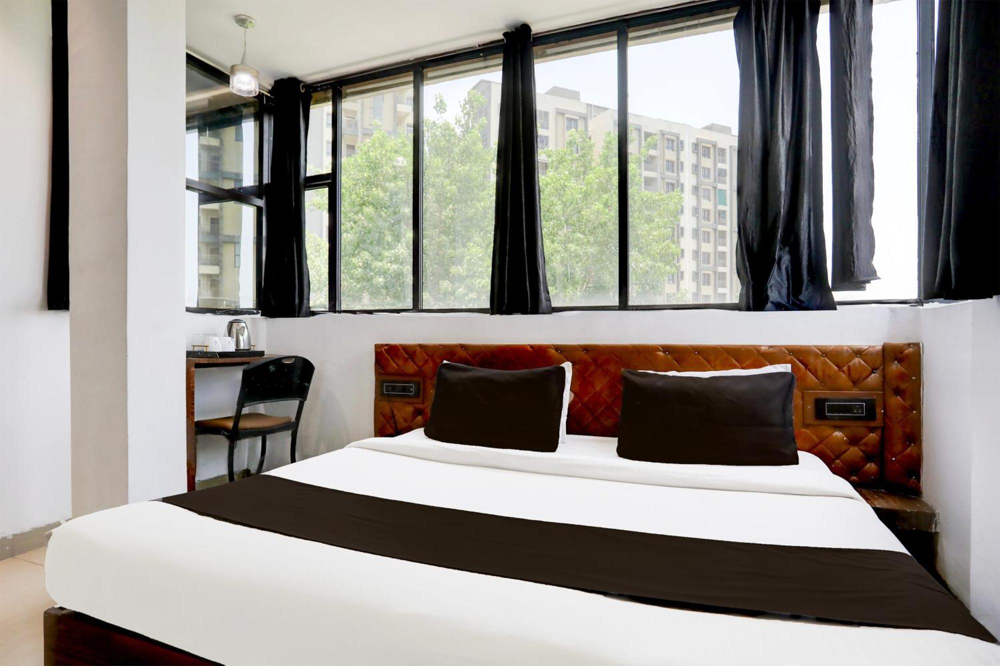 Super Hotel O Mp Nagar Near Rachna Tower ボーパール エクステリア 写真