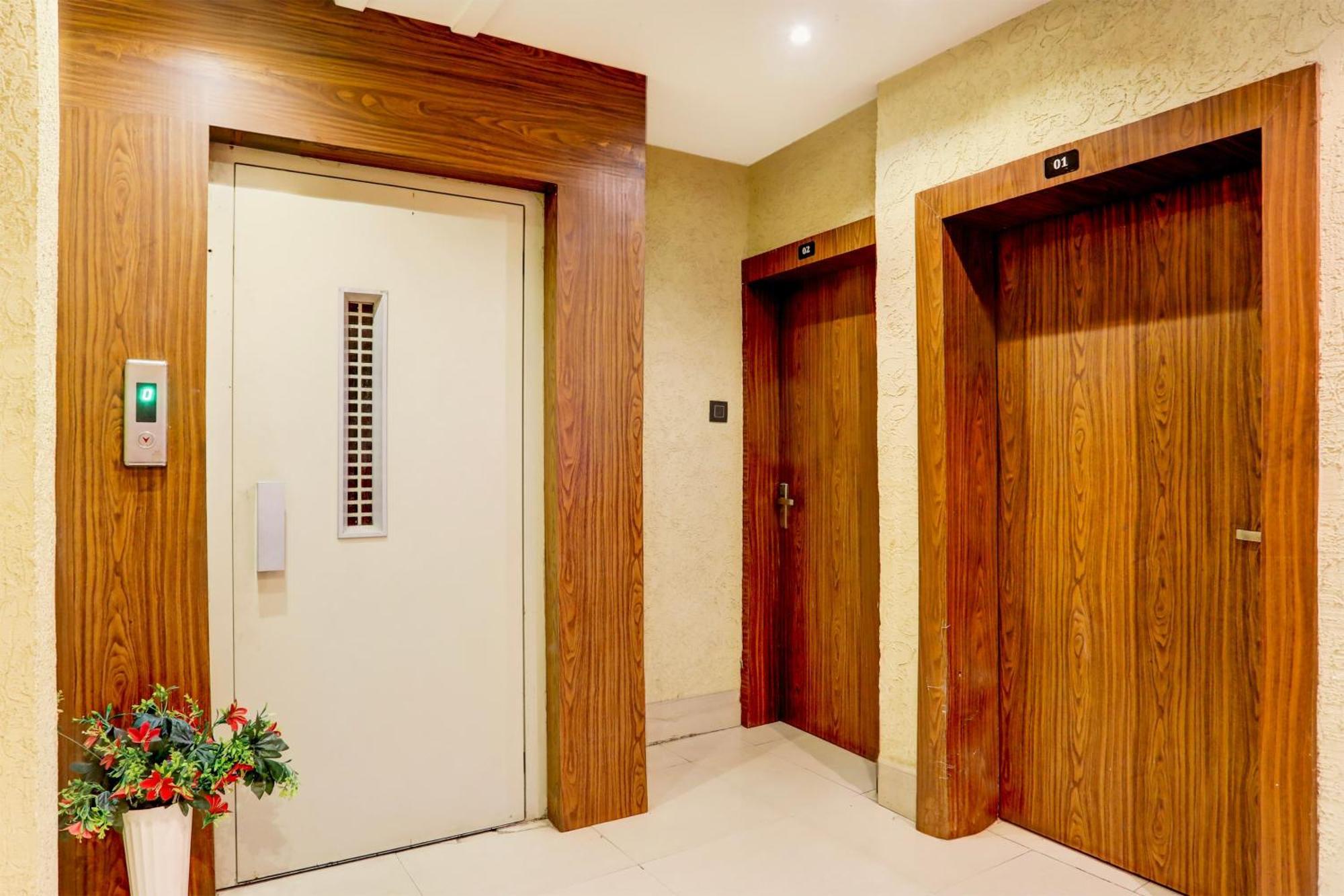 Super Hotel O Mp Nagar Near Rachna Tower ボーパール エクステリア 写真
